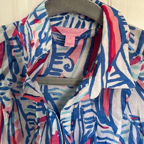 Lilly Pulitzer lightweight shirt dress or coverup - Picture 2 of 3